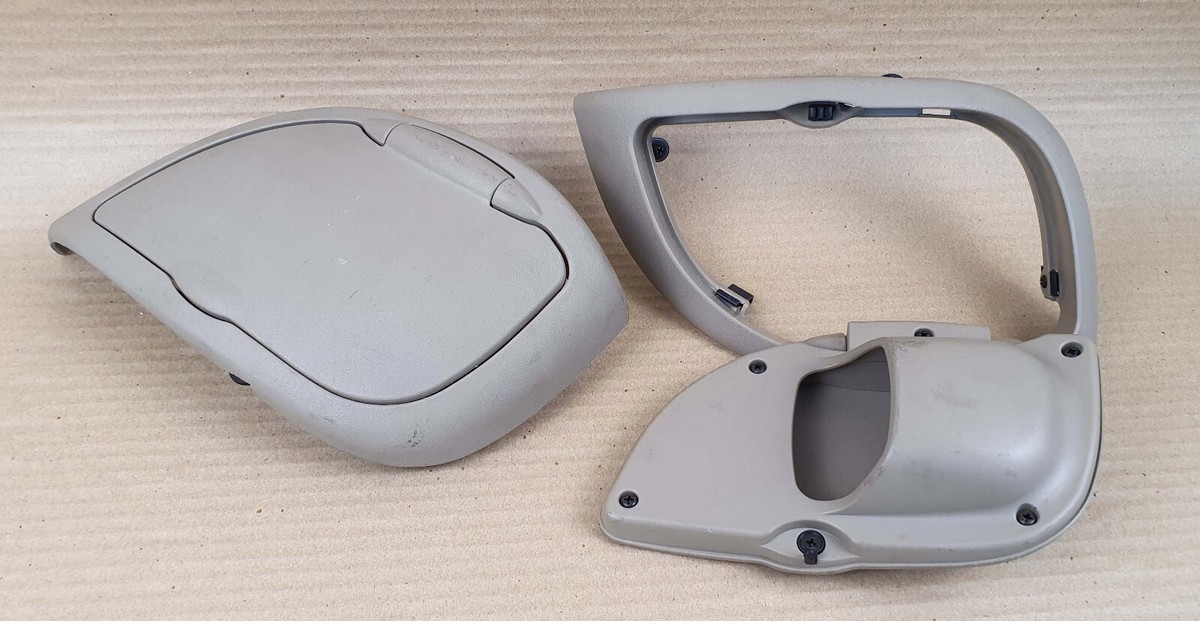 Toyota Vitz,Platz Dash Board Pockets / Glove Box NT006-105A Oem