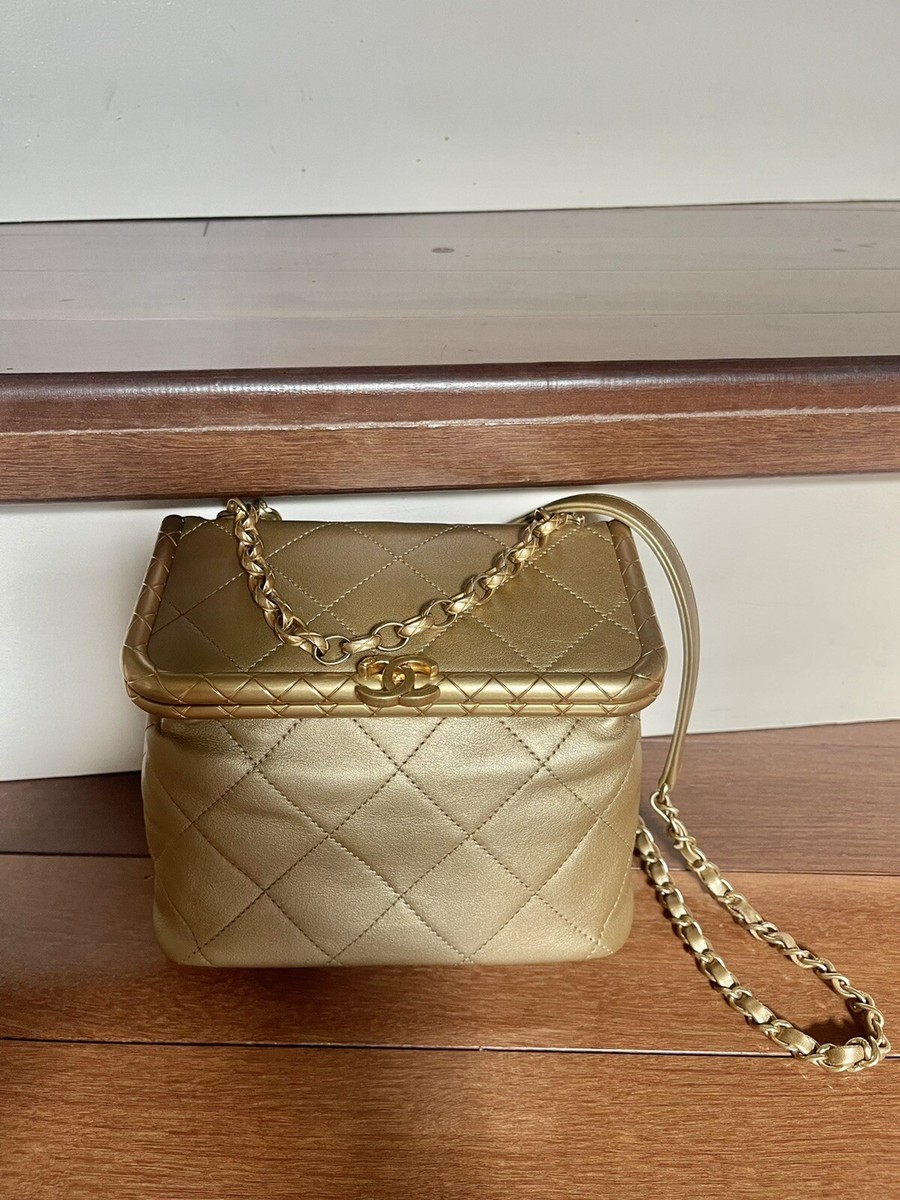 CHANEL 20A Gold Limited Edition Qyilted My Crush Kisslock GHW | eBay