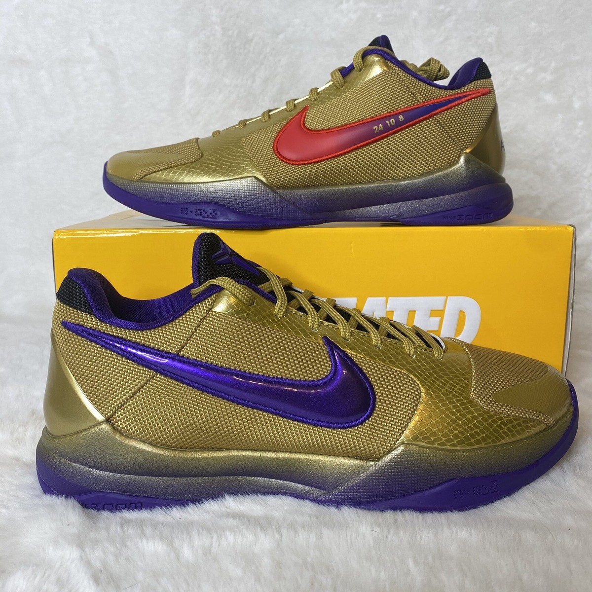 Nike Zoom Kobe 5 Protro x Undefeated Hall Of Fame Gold Mens Size