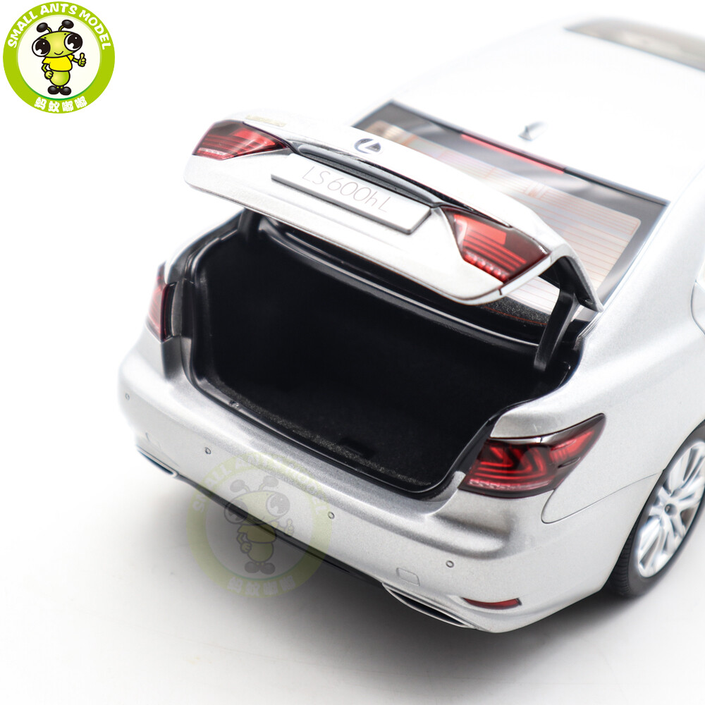 1/18 AUTOart 78841 Lexus LS600hL Sonic Silver Diecast Model Car | eBay