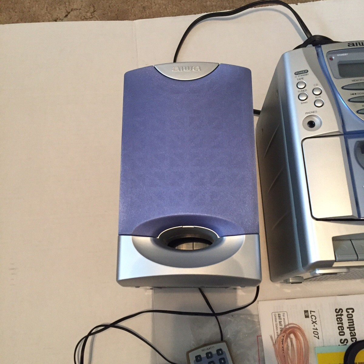 Read* Aiwa Micro Compact CD/Am-Fm& Cassette Shelf Stereo LCX-107