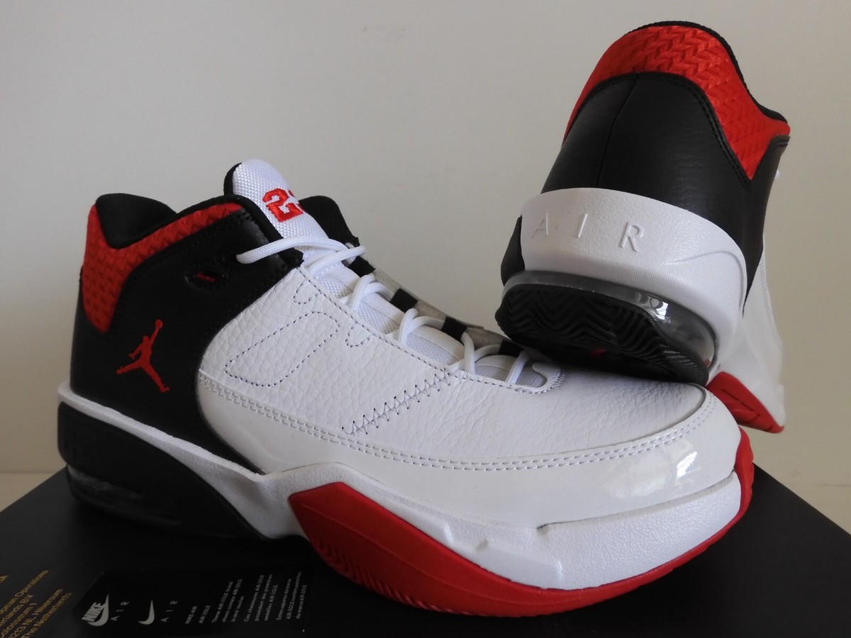 NIKE AIR JORDAN MAX AURA 3 WHITE-UNIVERSITY RED-BLACK SZ 8 [CZ4167