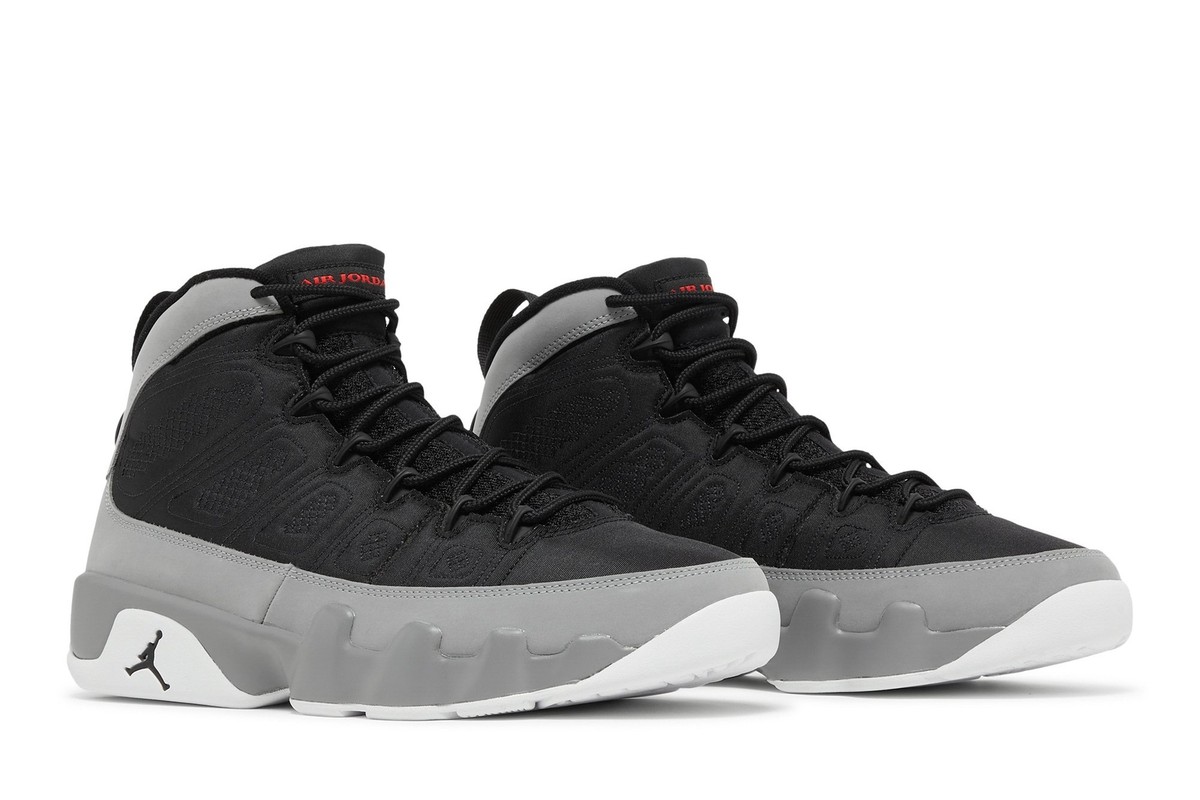 Nike Air Jordan 9 Retro Particle Grey Retro Sneakers Men's CT8019