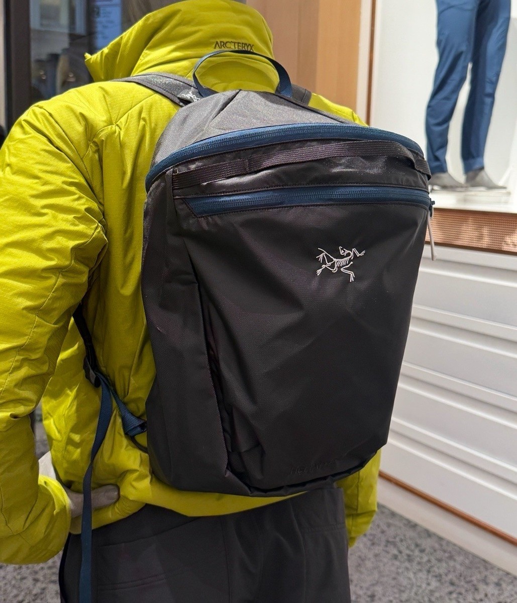 100% Auth Arc'Teryx Heliad 15L Backpack Hiliad 15 Black With Blue
