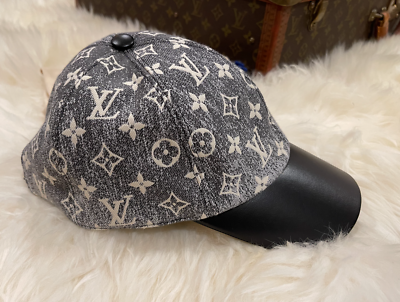 Brand NEW Louis Vuitton Monogram Jacquard Denim Cap, Women Size L