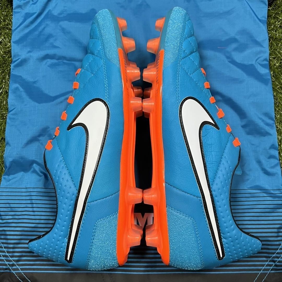 NIKE Tiempo Legend V HG-E Soccer Cleats US 10 with Bag & Box