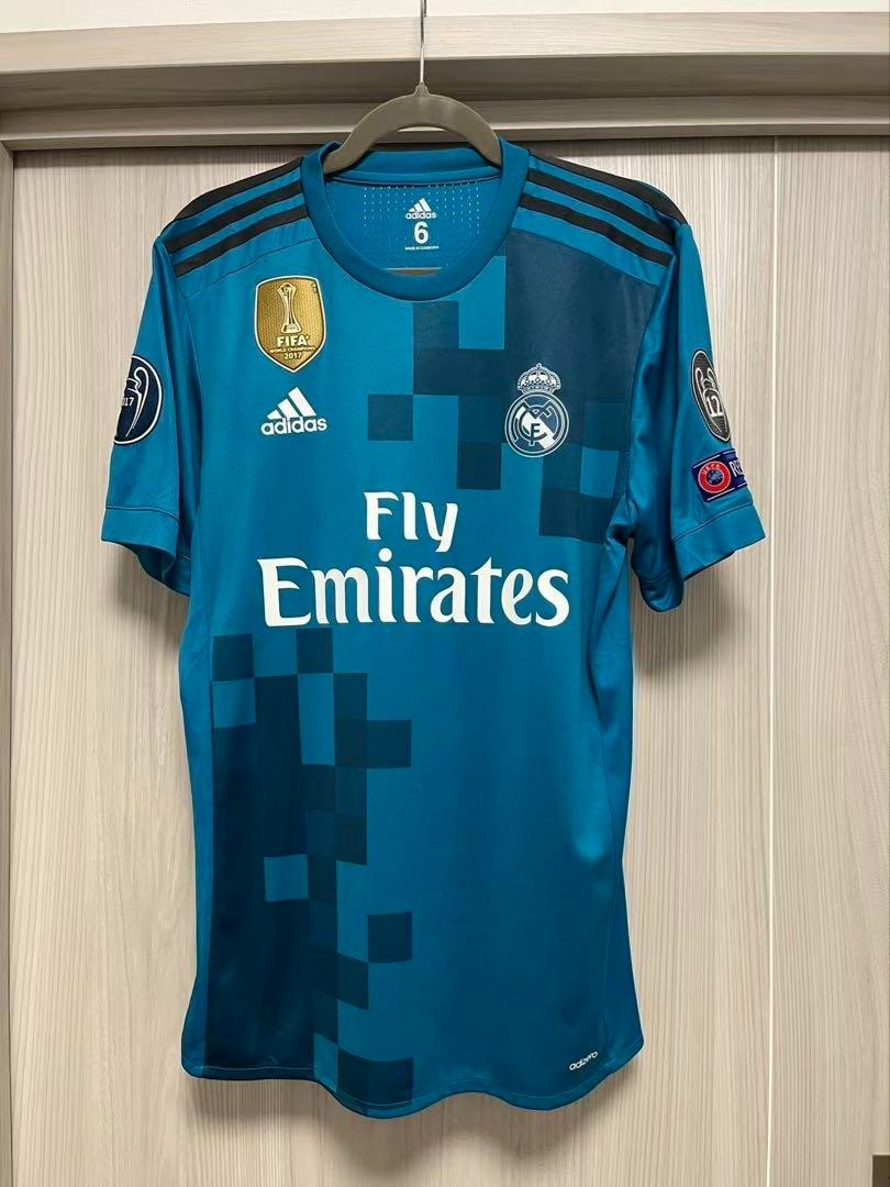 MINT Real Madrid 2017-18 #10 Luka Modric UCL Patch Player Issue