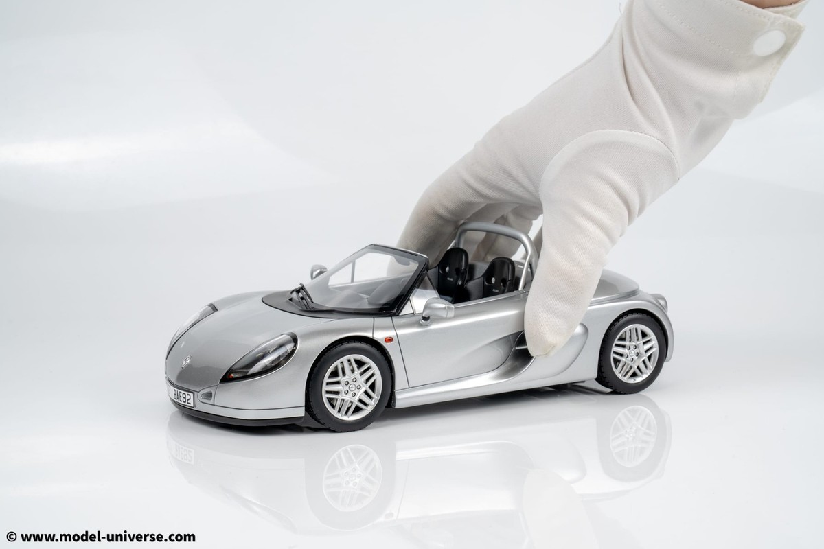 Otto Mobile - 1:18 Renault Spider Titan Grey 1999 - Limited