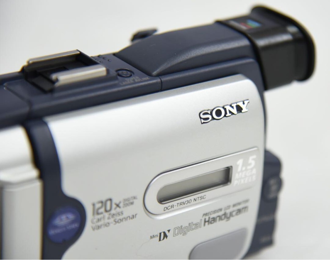 miniDVのダビングに！ KYOCERA ビデオカメラ DV-L100 miniDVのダビング