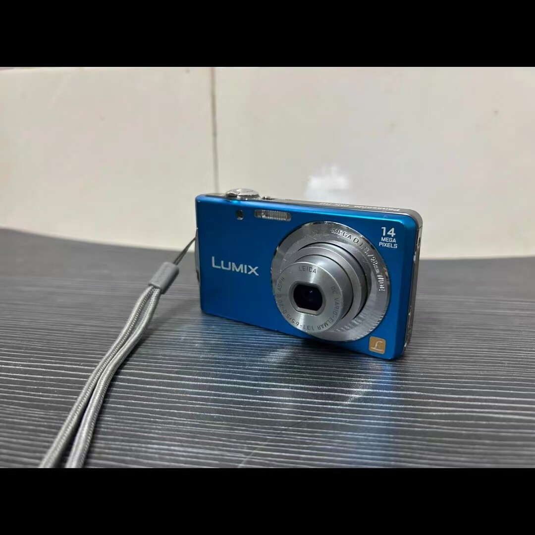 Panasonic LUMIX DMC-FH2/DMC-FS16 14.0MP CCD Digital Camera 100