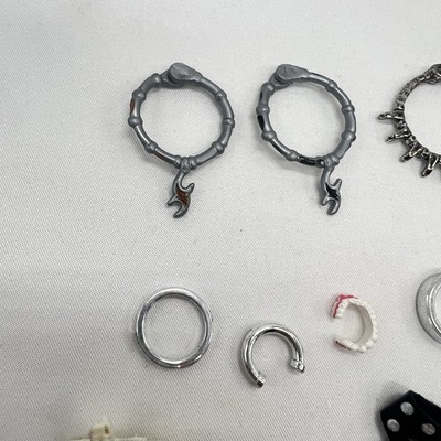 Bundle Of Bratz Doll Jewelry And Similar Dolls Headbands Necklaces