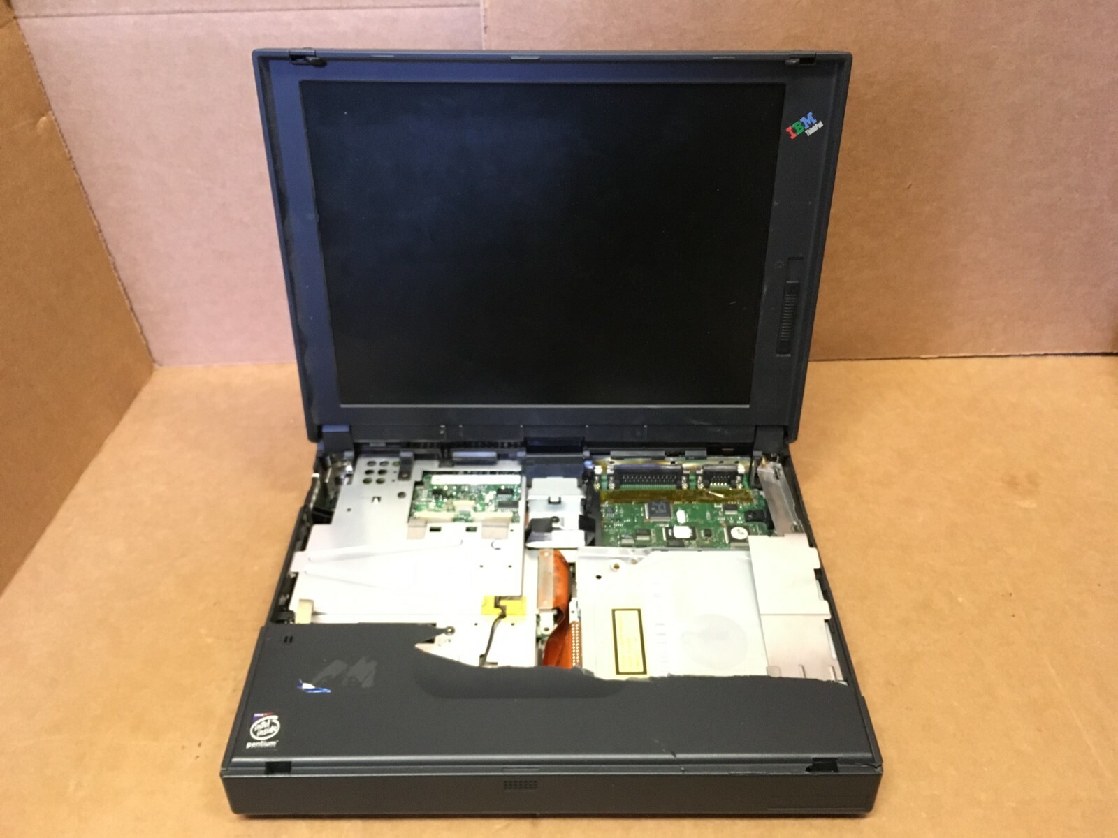 Vintage IBM ThinkPad TYPE 2635 IBM ThinkPad 380 PENTIUM MMX FOR