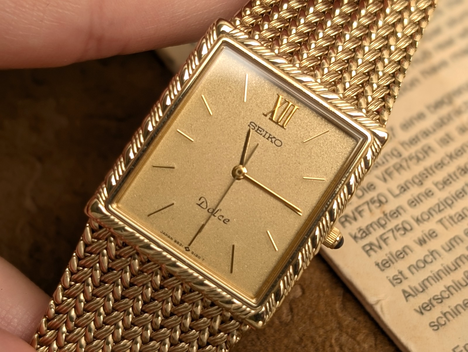 Vintage 1980's SEIKO Dolce 9531-5100 Gold Dial Quartz Tank Men's