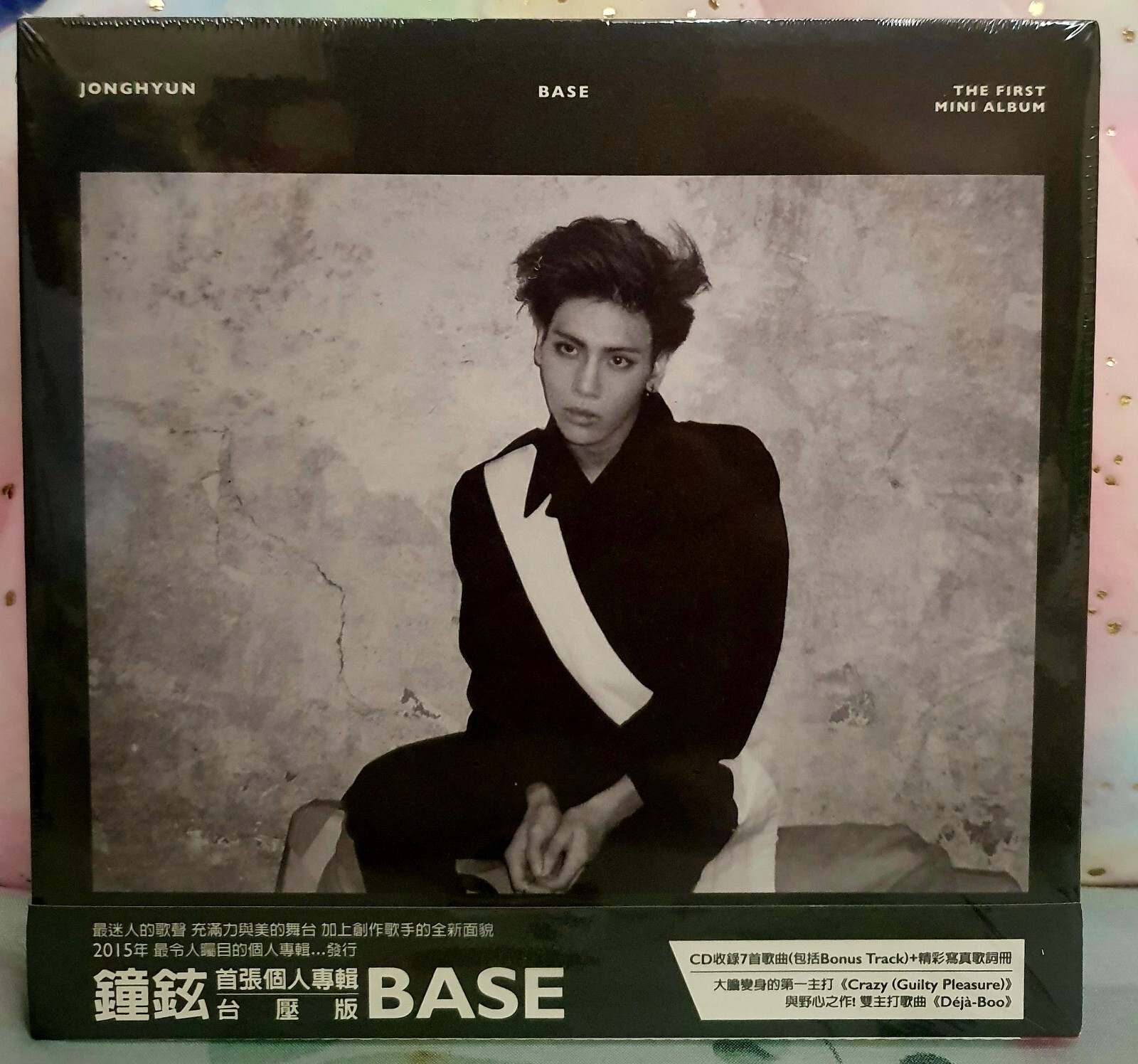 SHINee Jonghyun: Base - The first Mini Album 2015 TAIWAN CD & CARD