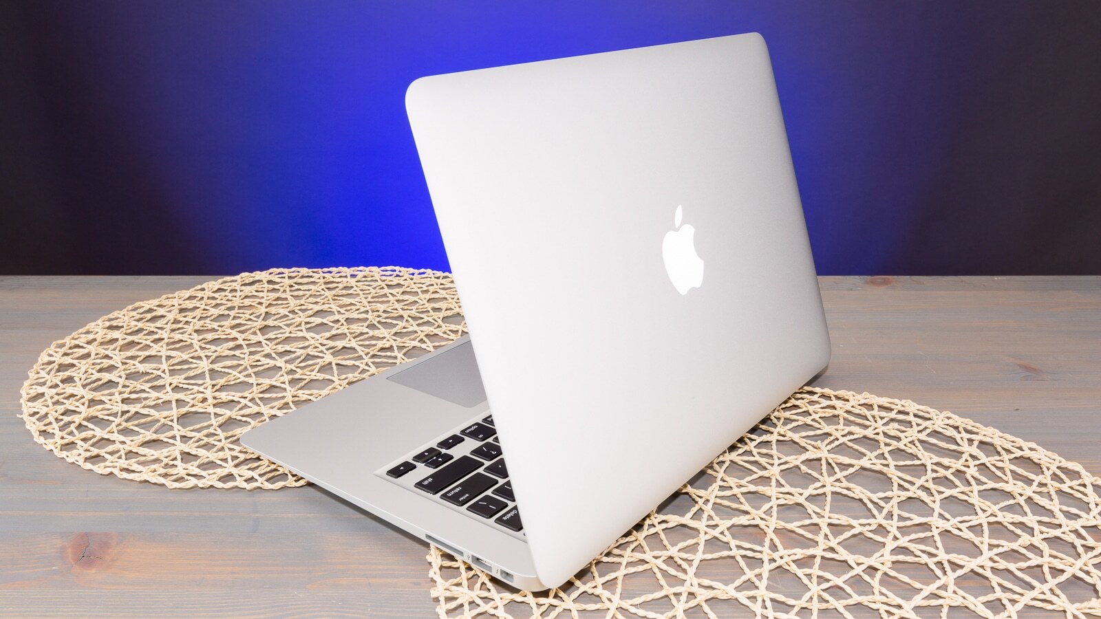 Apple MacBook Air (2017) Review | PCMag