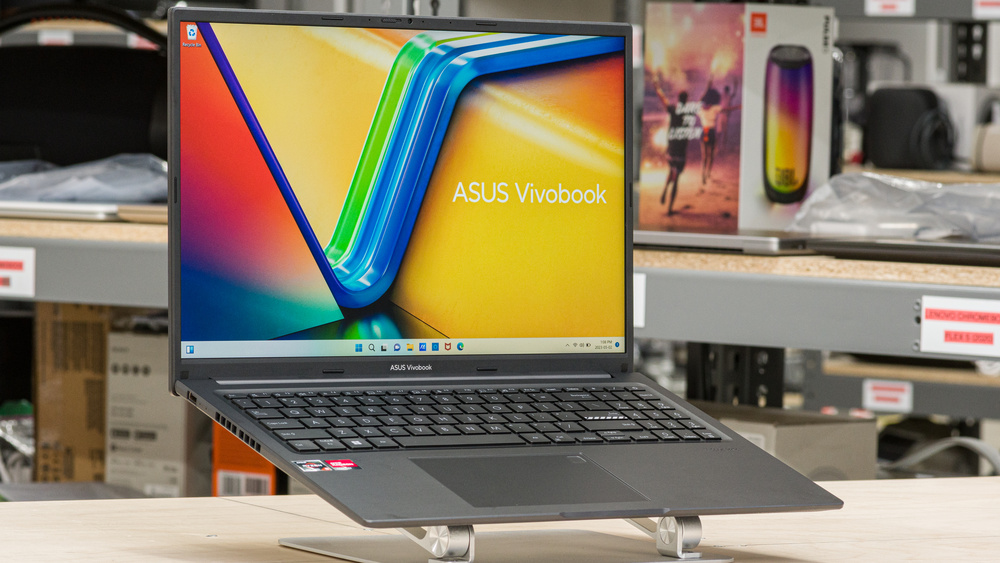 ASUS Vivobook 16 M1605 (2023) Review - RTINGS.com