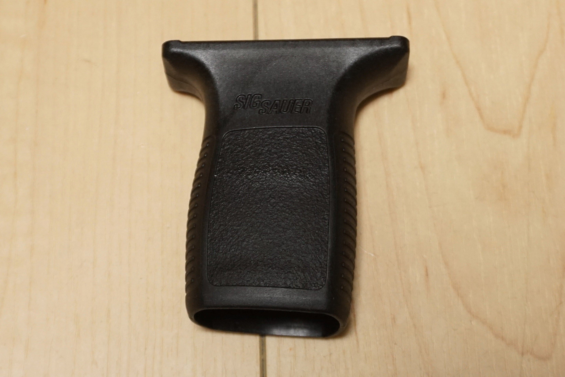 SIG SAUER M-LOK バーティカルグリップキットを購入 | エボログ