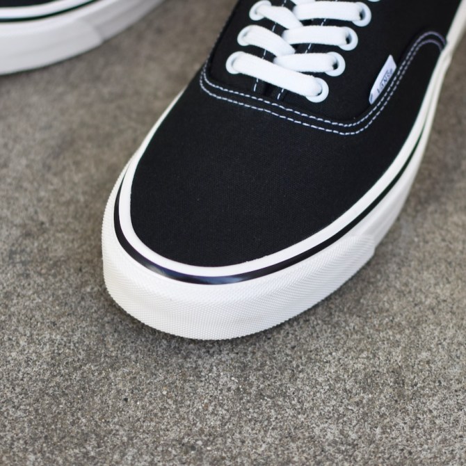VANS / ヴァンズ 】これぞ名作！！様々なスタイルに適応可能な万能
