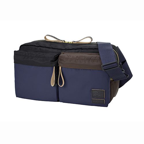 マルニ×ポーター」コラボバッグ第4弾に新色ネイビーが登場