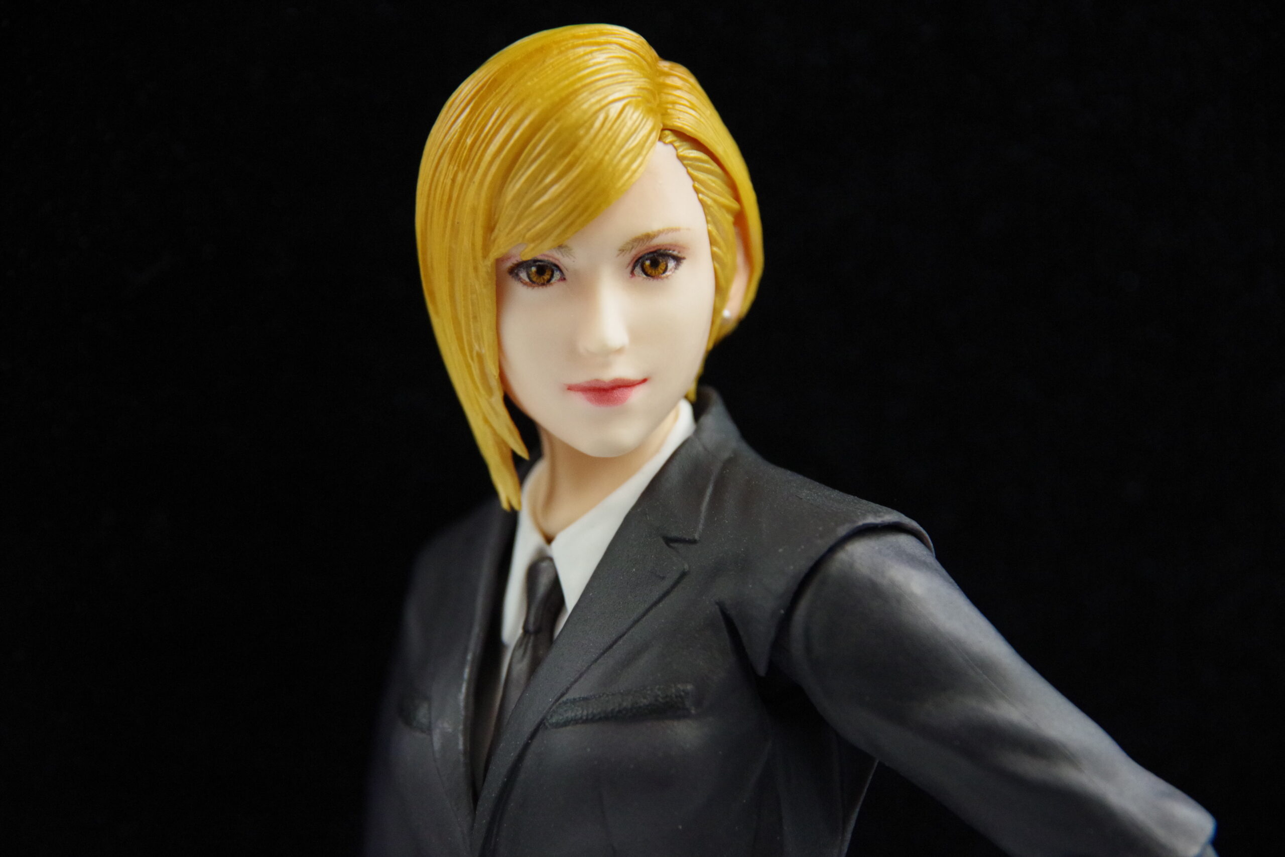 ファイナルファンタジーVII リバース PLAY ARTS改 イリーナ