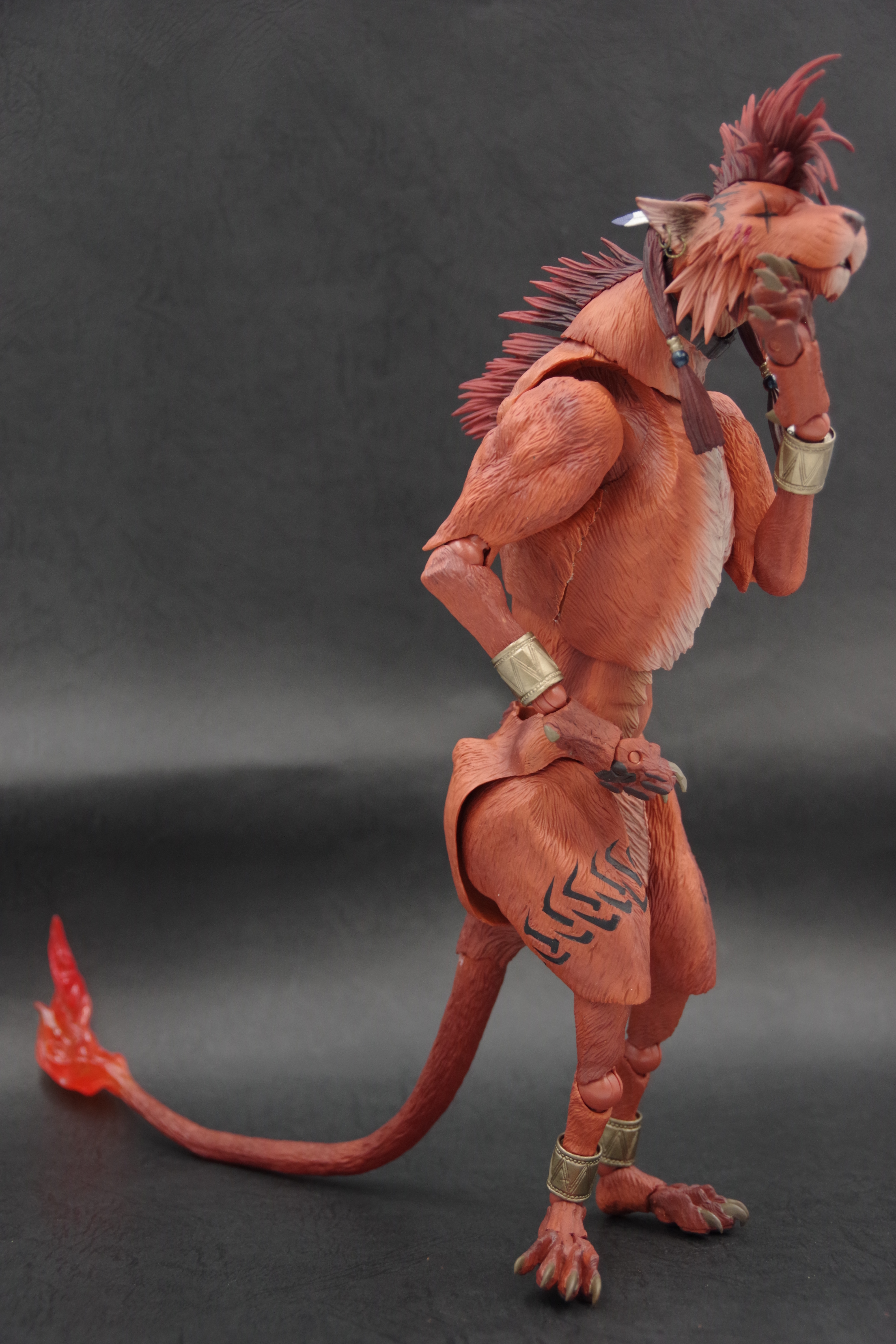 ファイナルファンタジー VII リメイク PLAY ARTS改 レッドXIII