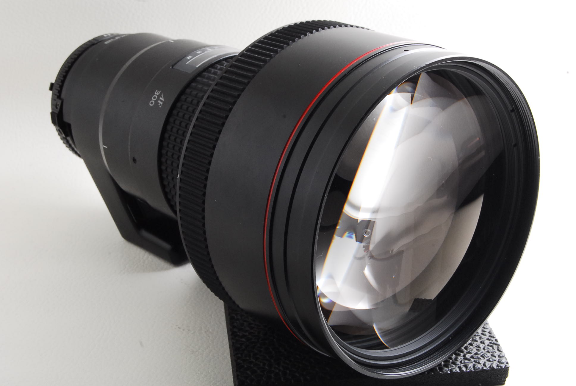 Tokina-AT-X-AF-300mm-F2.8.jpg?