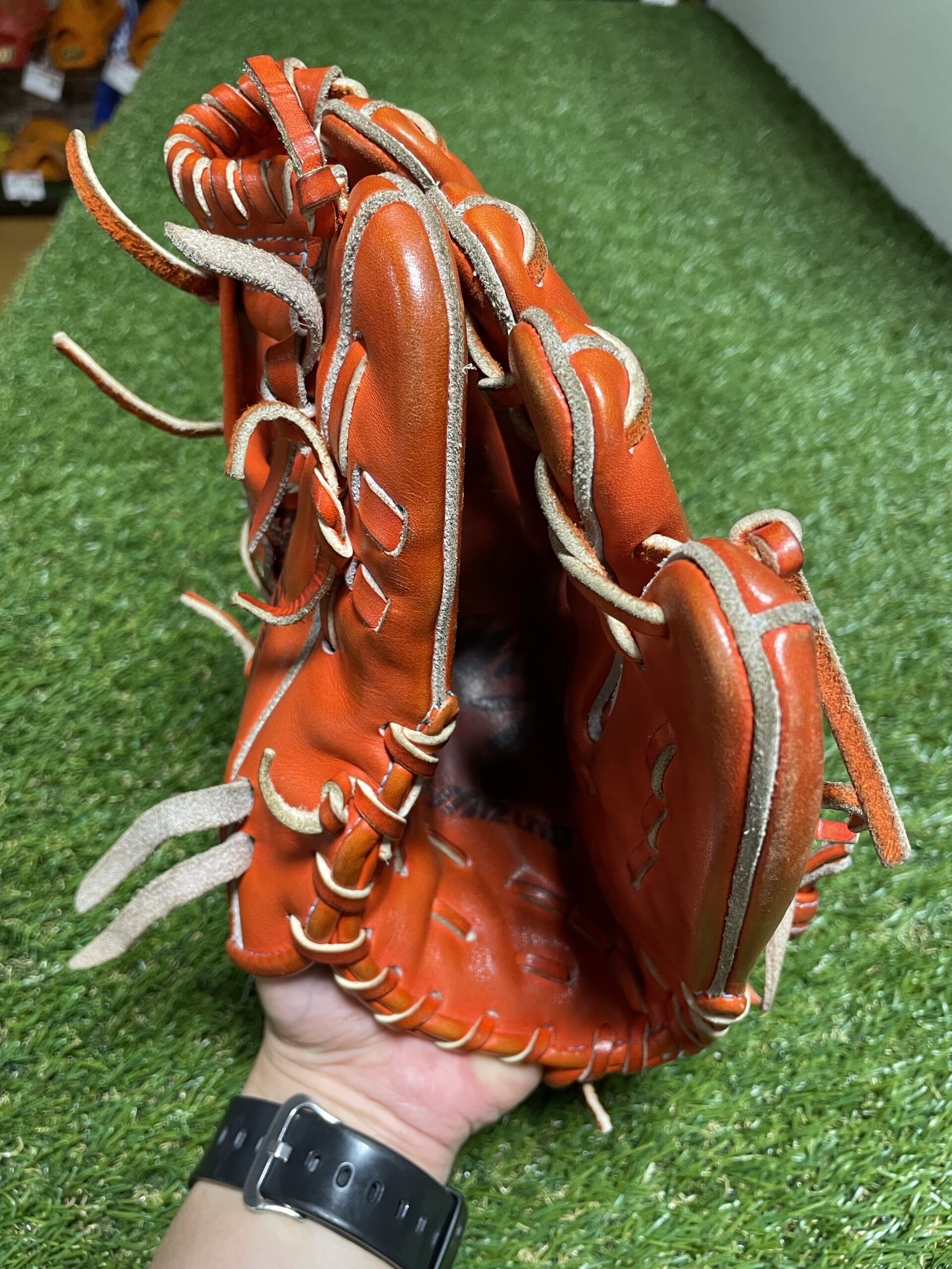 1度は使ってみたいMizunoPro】坂本モデルの魅力【内野手の王道中の王道