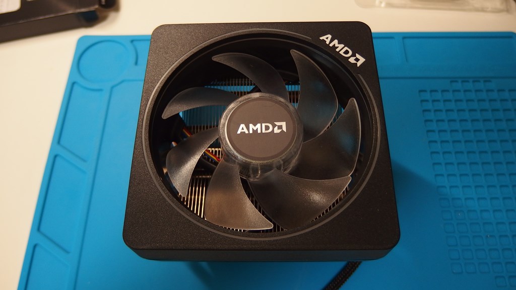 自作PC】CPUをRyzen 7 3700Xに交換 - stttyの趣味ろぐ