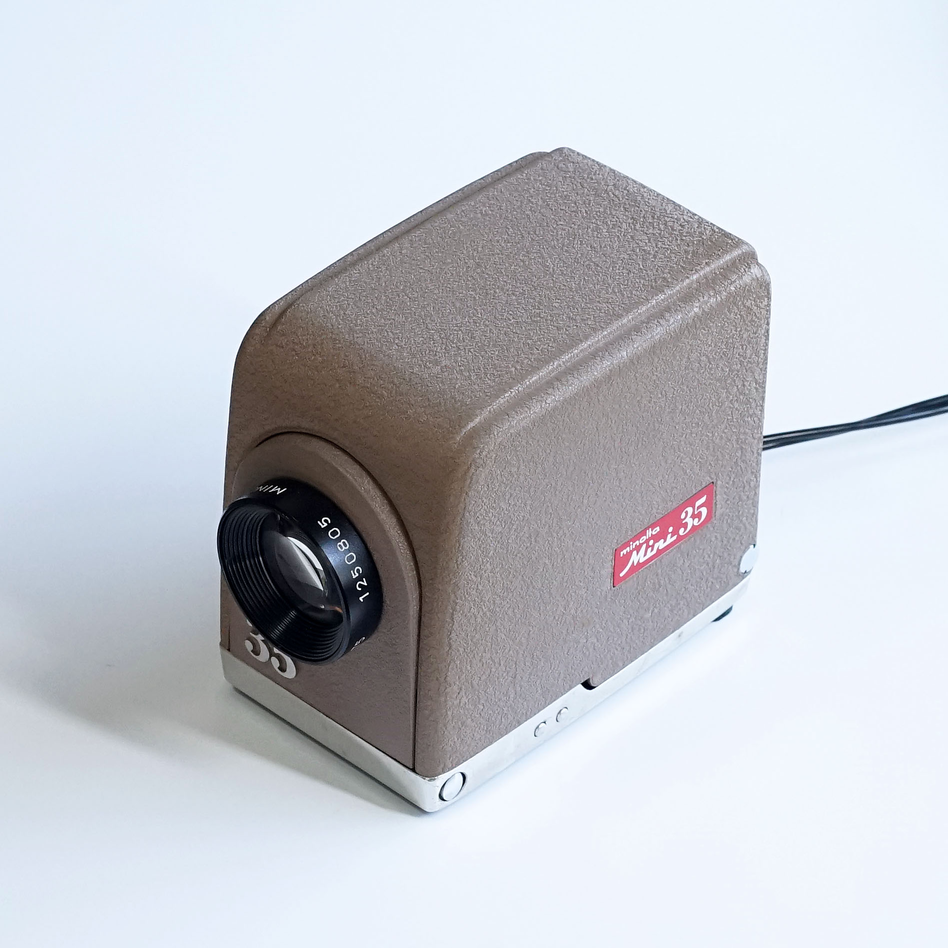 MINOLTA Mini 35 ¥4,800（中古 スライド映写機 PROJECTOR