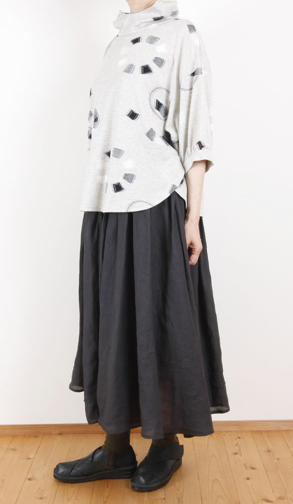 センソユニコ 慈雨 グレー柄デザインカットソー – セレクトショップ