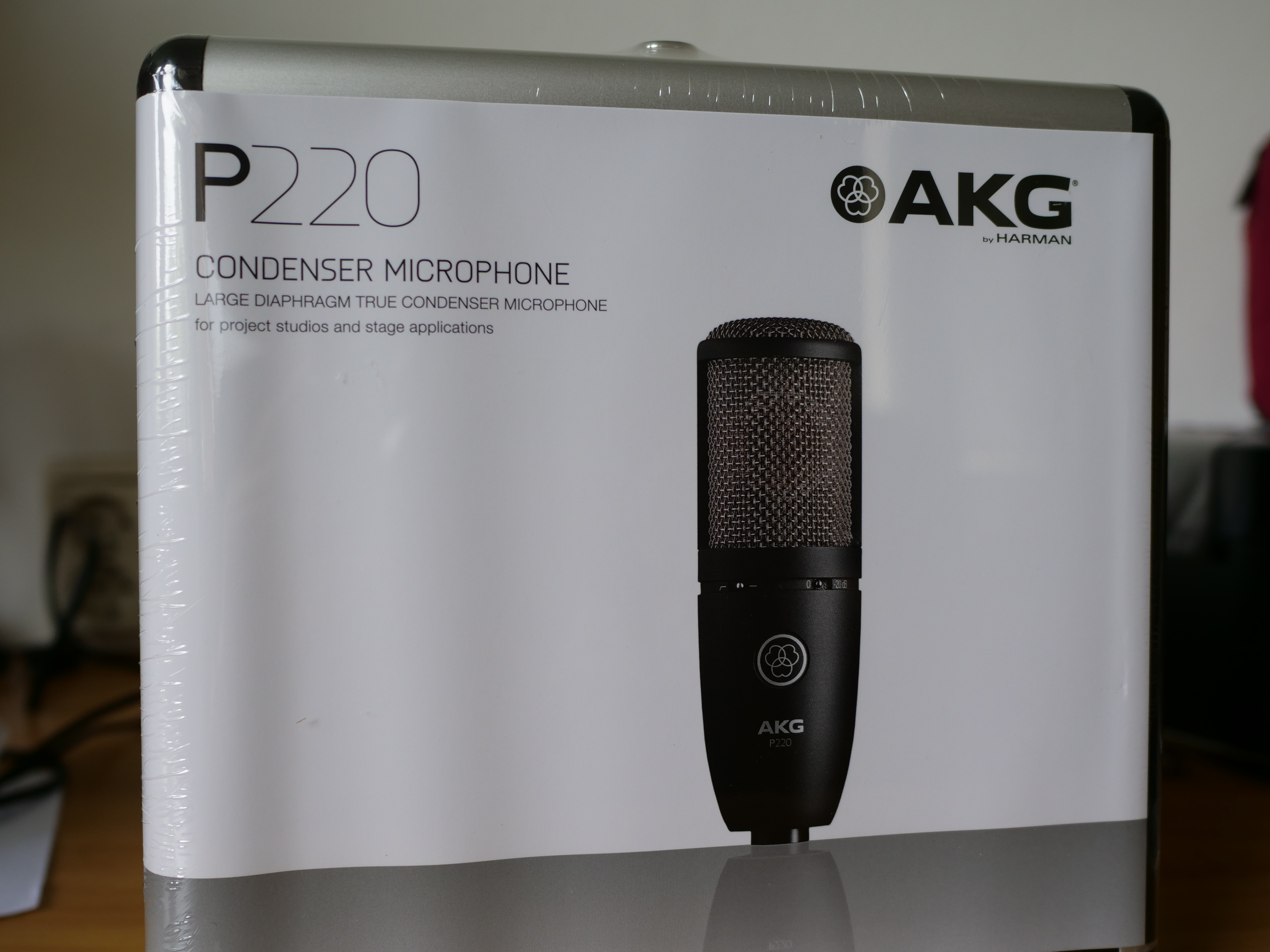 録音機材】AKGコンデンサーマイク P220のレビュー! | Takuyablog