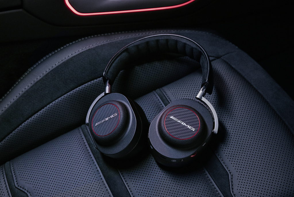 メルセデス・ベンツ、Master & Dynamicとのコラボでゲーミング