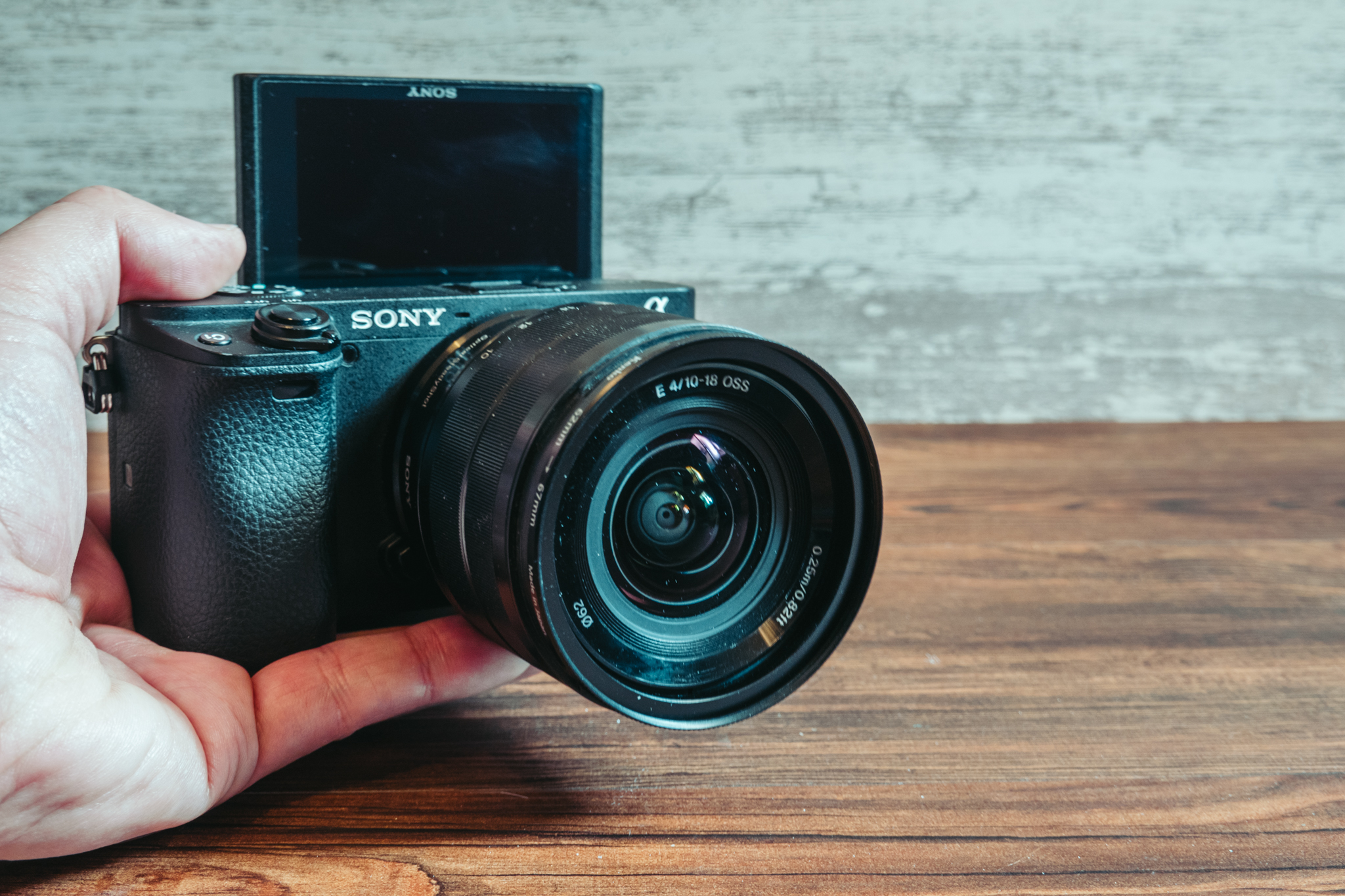 ソニー α6400 レビュー | 1年以上使って初心者にも最適のバランスの