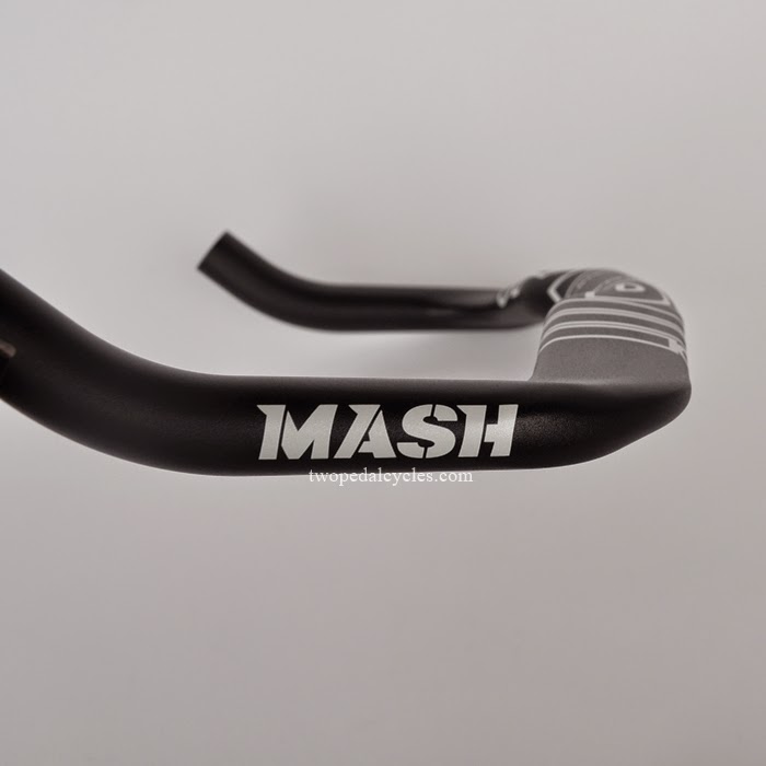 Cinelli MASH BullhornBar(マッシュブルホーンハンドル) ブラック