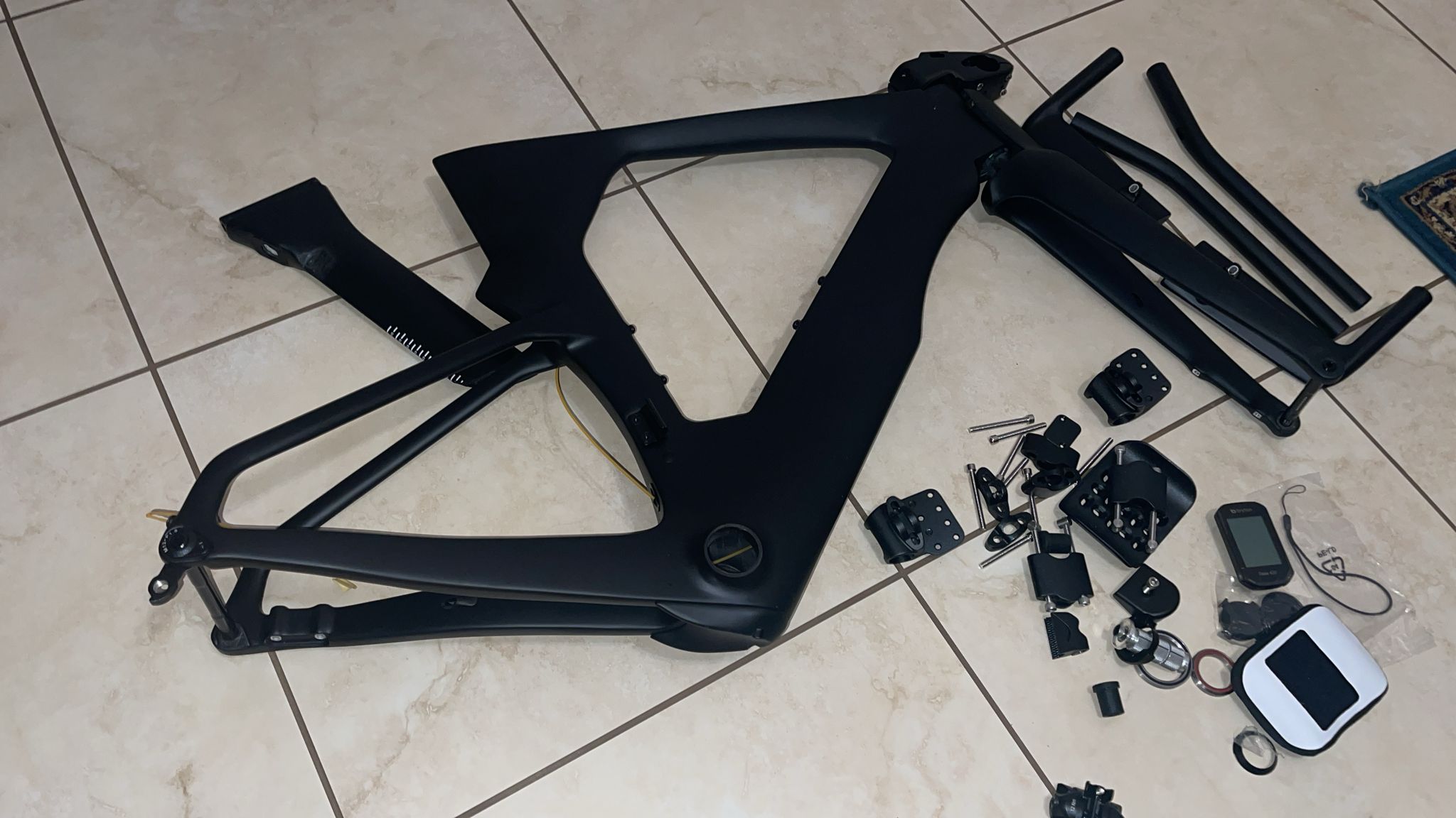 タイムトライアルフレーム|カーボンタイムトライアルフレームセット