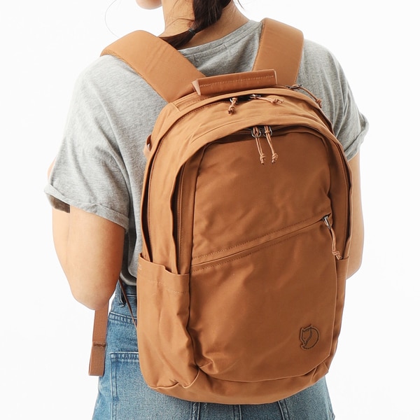 フェールラーベン（FJALLRAVEN ）/Raven 20L 正規品の通販はau PAY