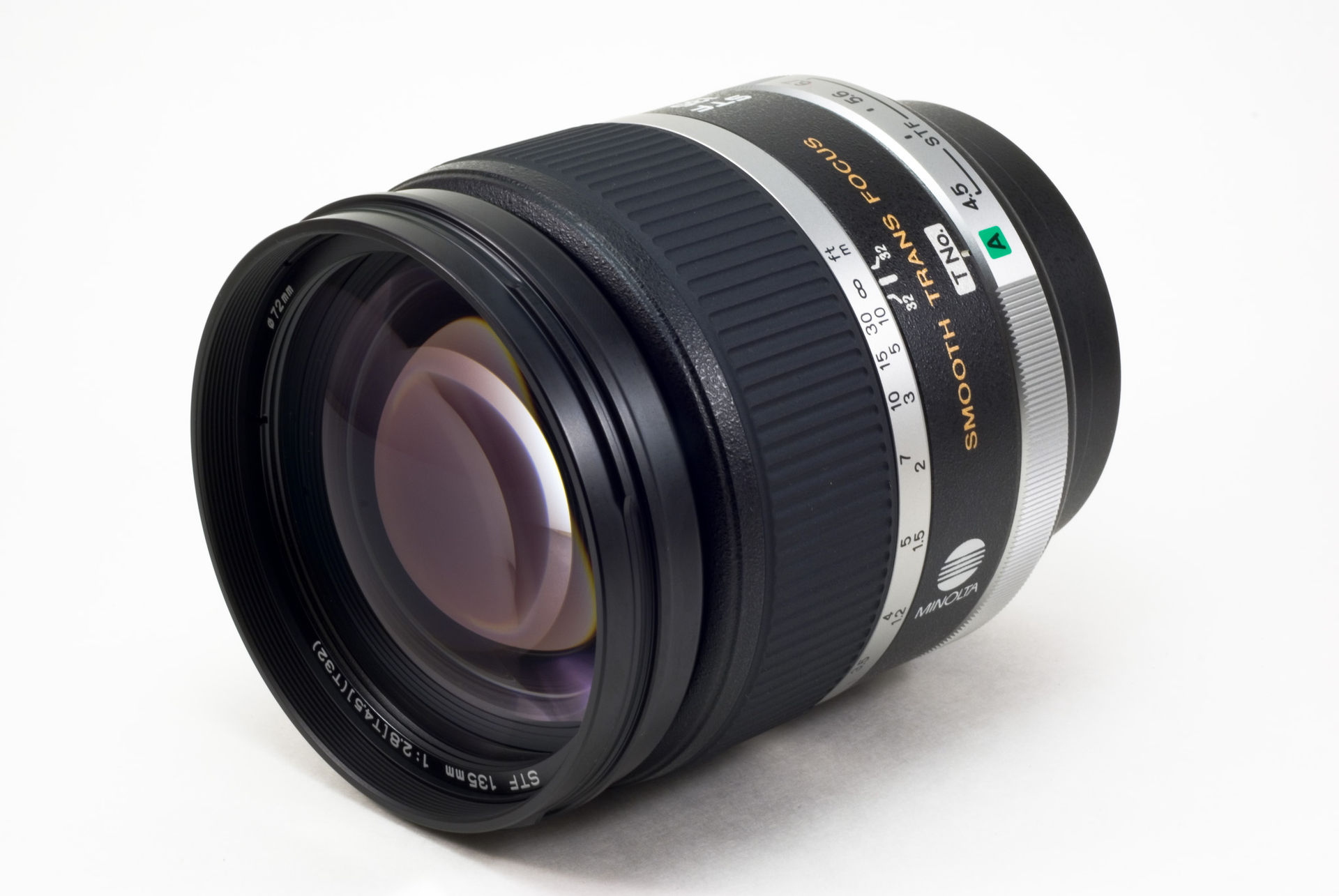 The True King of Bokeh – the Minolta/Sony 135mm f/2.8 Smooth