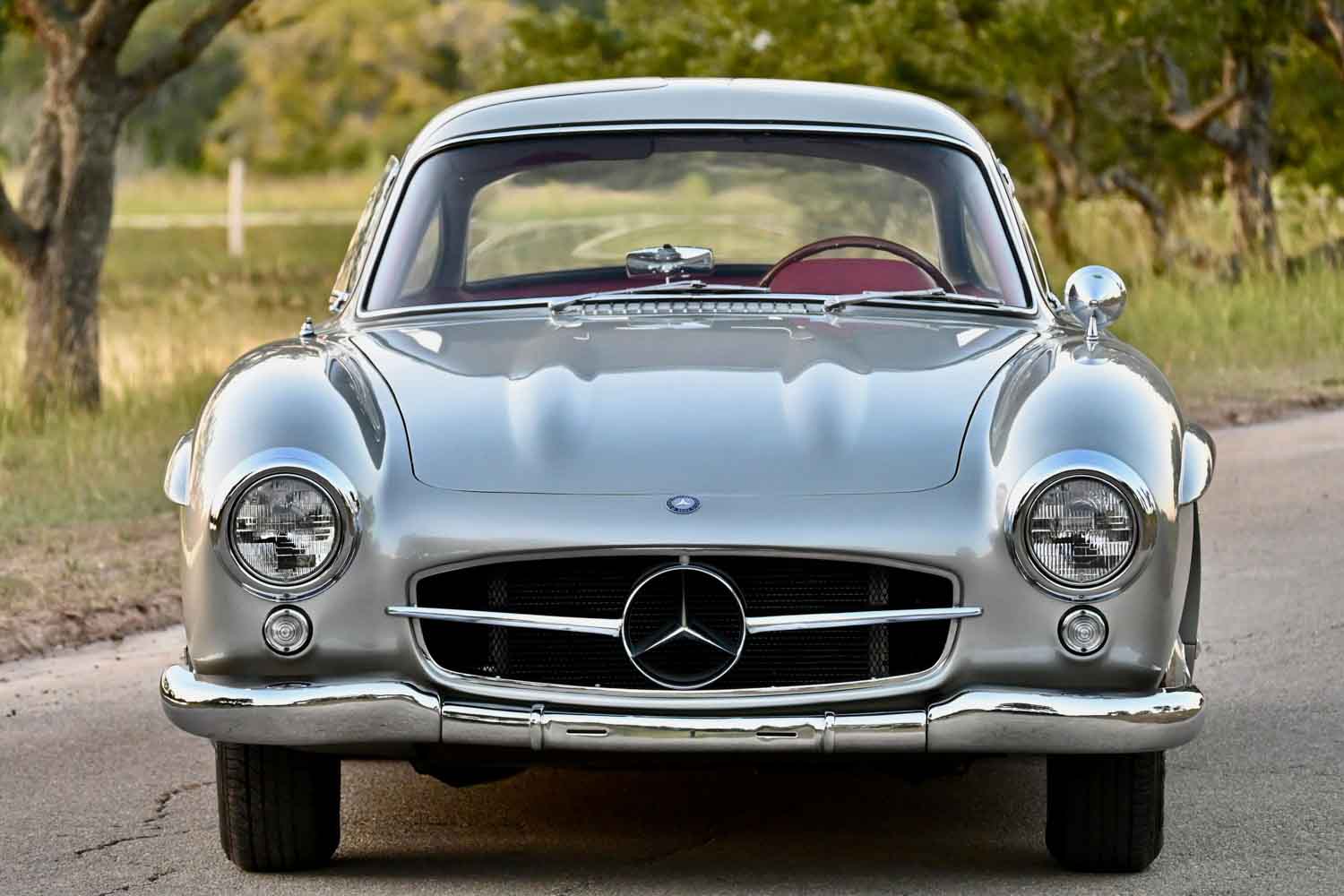 2億5500万円は極めて順当。メルセデス・ベンツ「300SL」はどうして