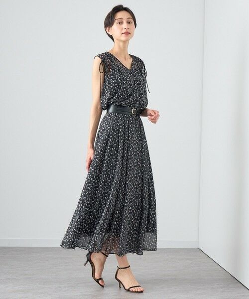 セール】 【セットアップ対応商品】リトルフラワープリントタック