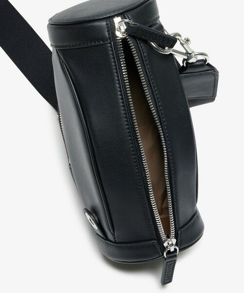 セール】 MELDANE ジップポケットボディバッグ （ショルダーバッグ