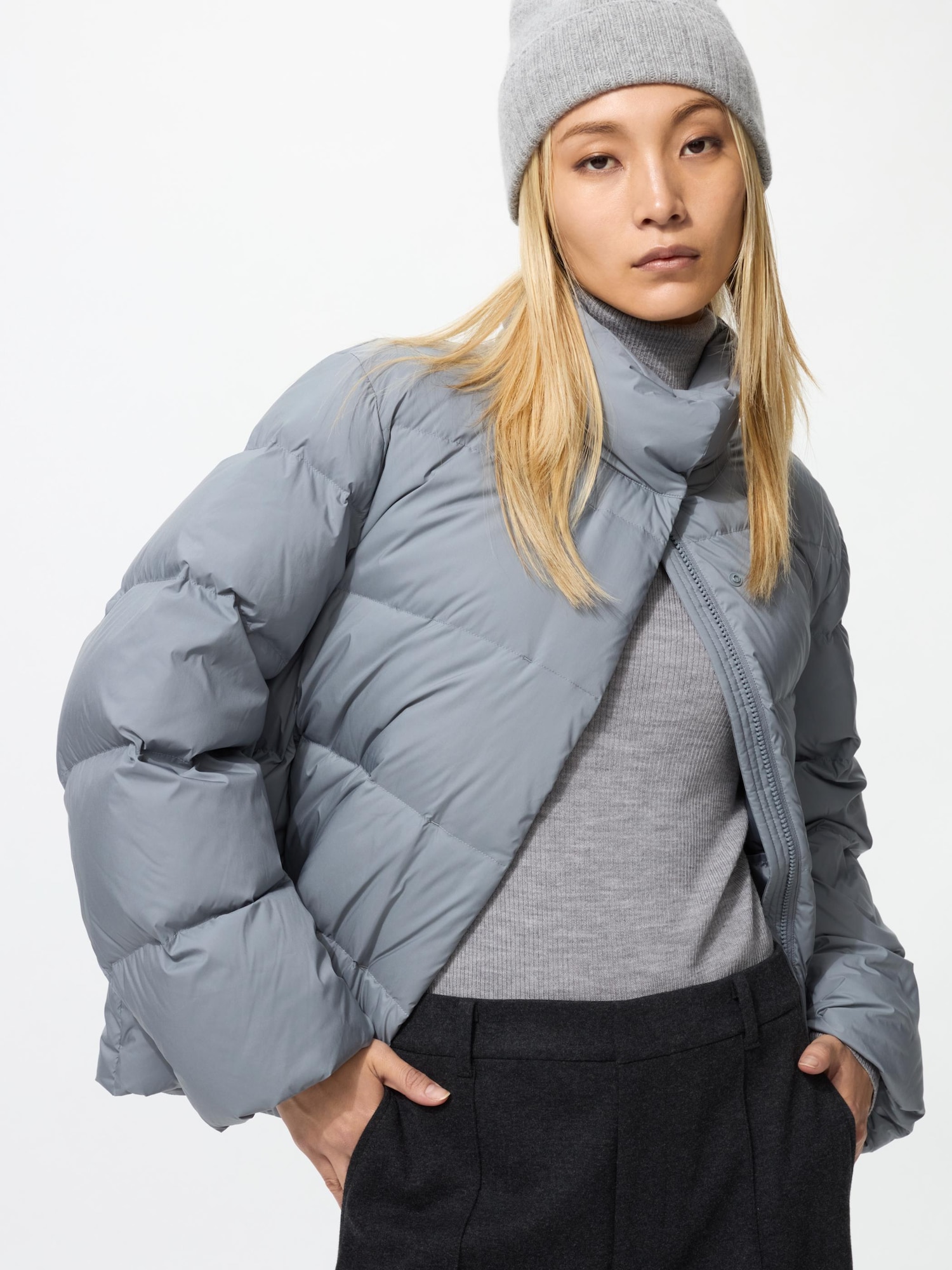 WOMEN パウダーソフトダウンジャケット | UNIQLO UNIFORM