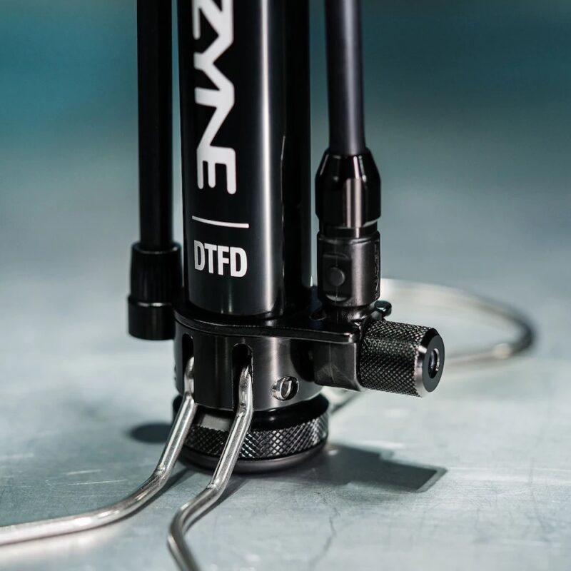 フロアポンプ+ハンドポンプ÷2 - LEZYNE レザイン公式サイト