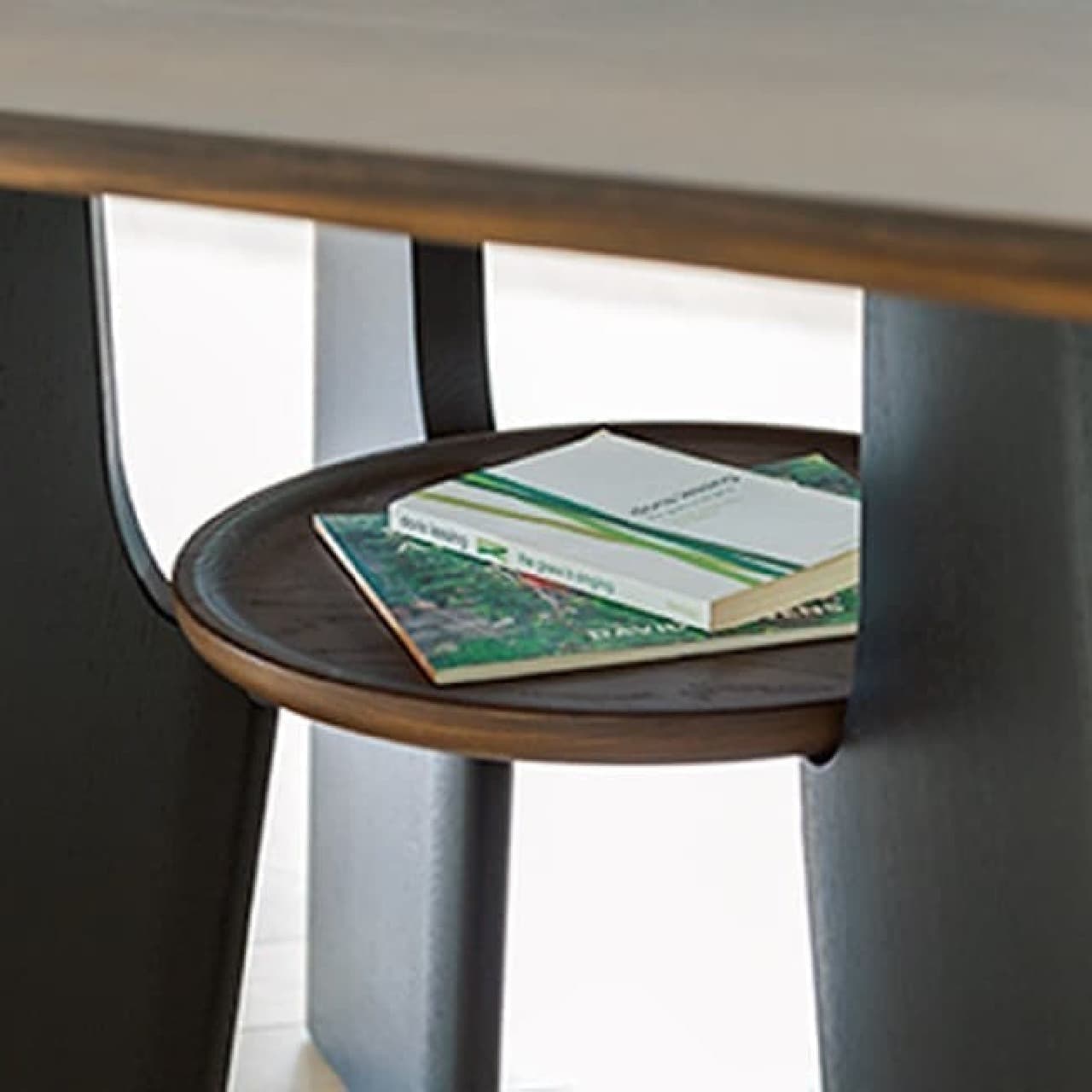 オーク天然木のネコとくつろぐダイニングシリーズ」ディノスから