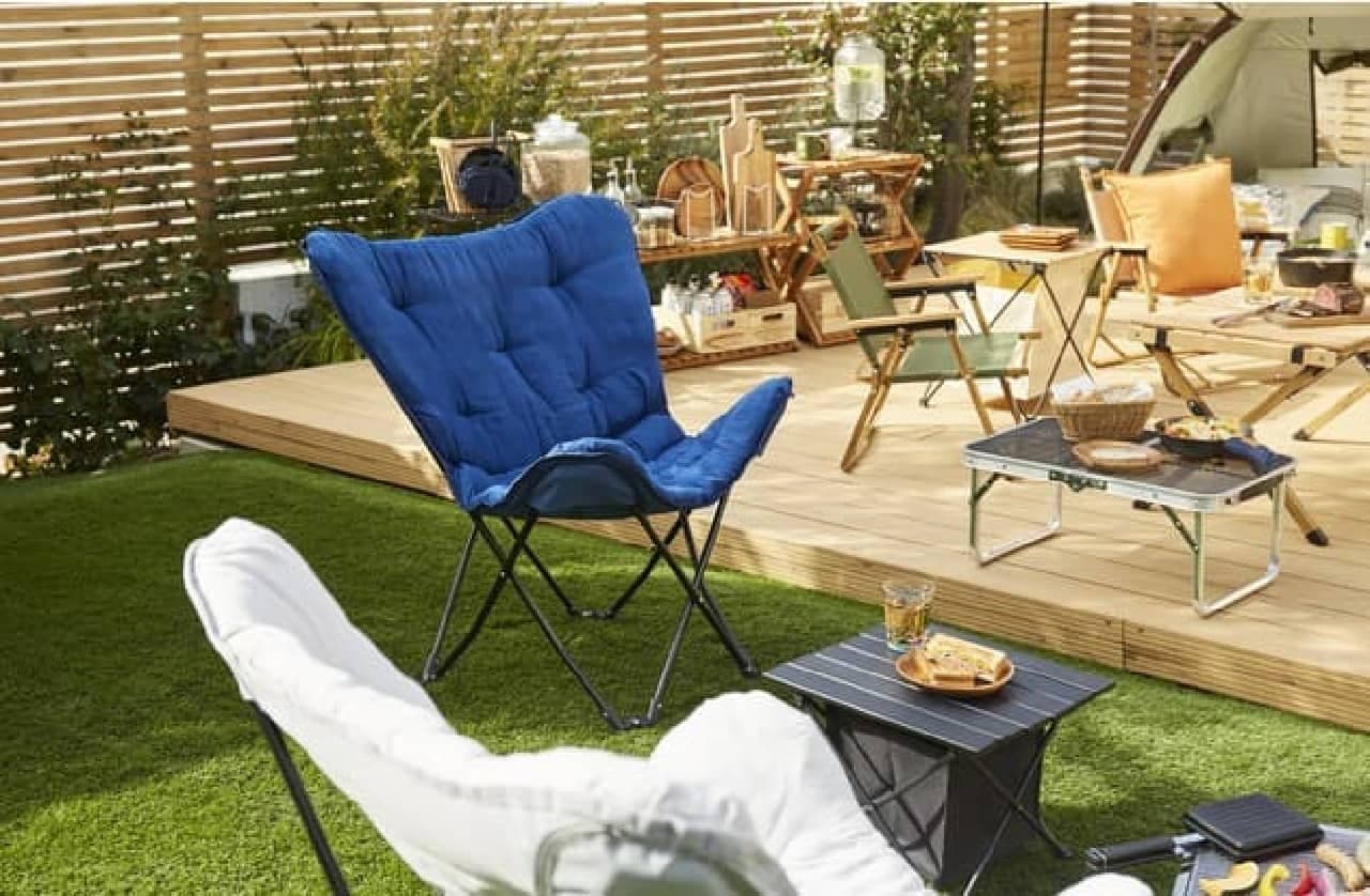 ニトリ 2022年アウトドア用品 -- バタフライチェア・フルーツ柄