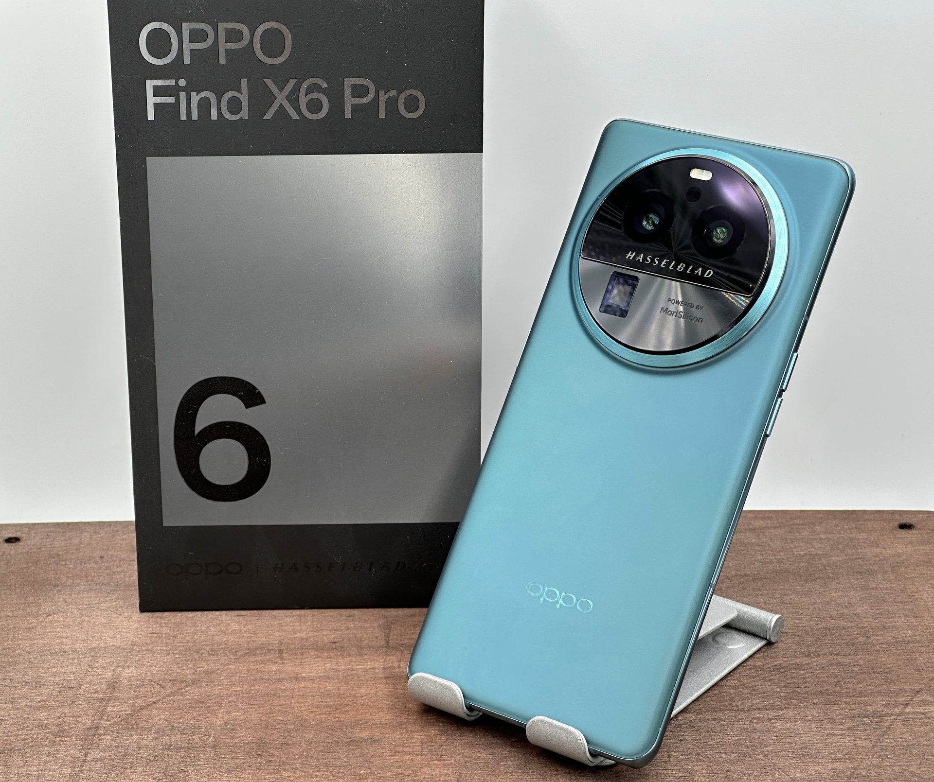 OPPOが本気になった！ カメラフォン「Find X6 Pro」（海外版）の実力を