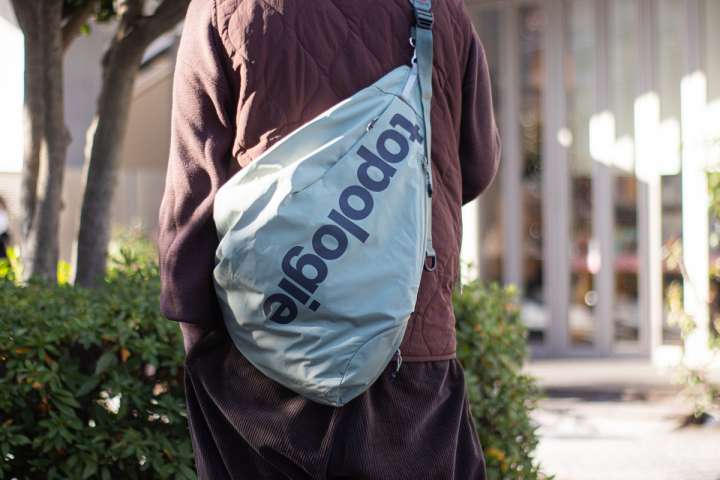 今日の着こなし、普通すぎた…？」そんなときはショルダーバッグを