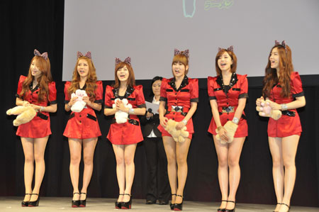 T-ARAが辛ラーメンをPR。「日本国民の妹になりたい！」 | チケットぴあ