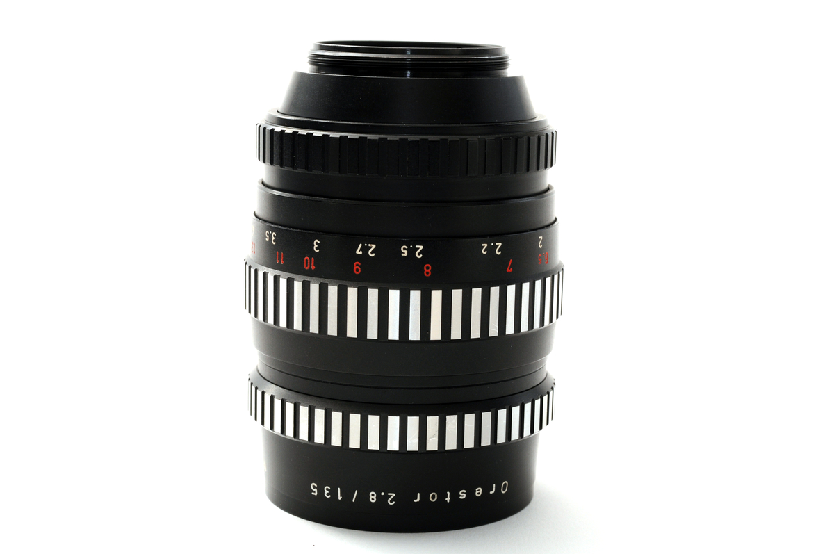 Meyer-Optik Gorlitz Orestor 135mm F2.8(M42) | メディアジョイカメラ