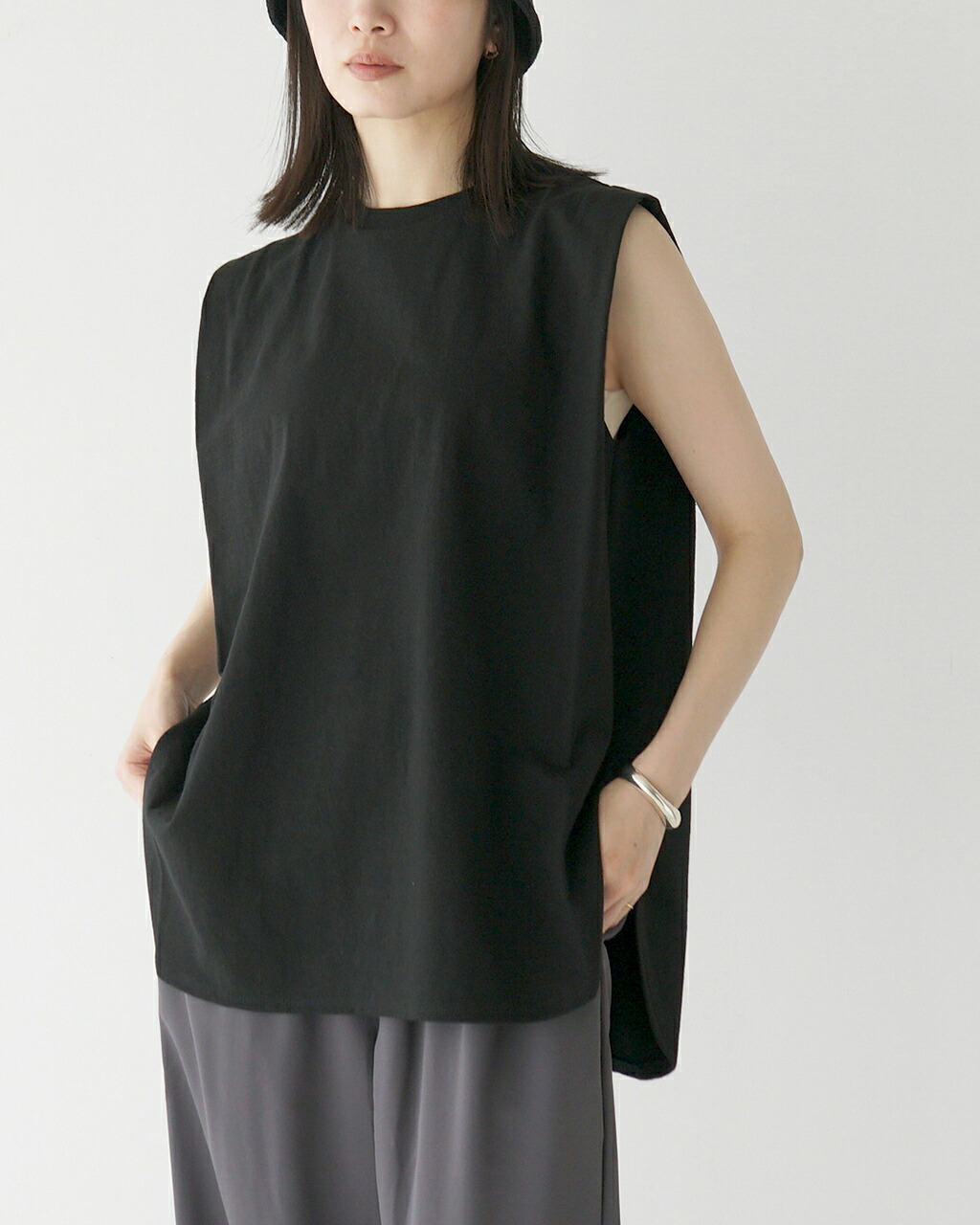 楽天市場】【SALE！30%OFF】サクラ SACRA ノースリーブ Tシャツ