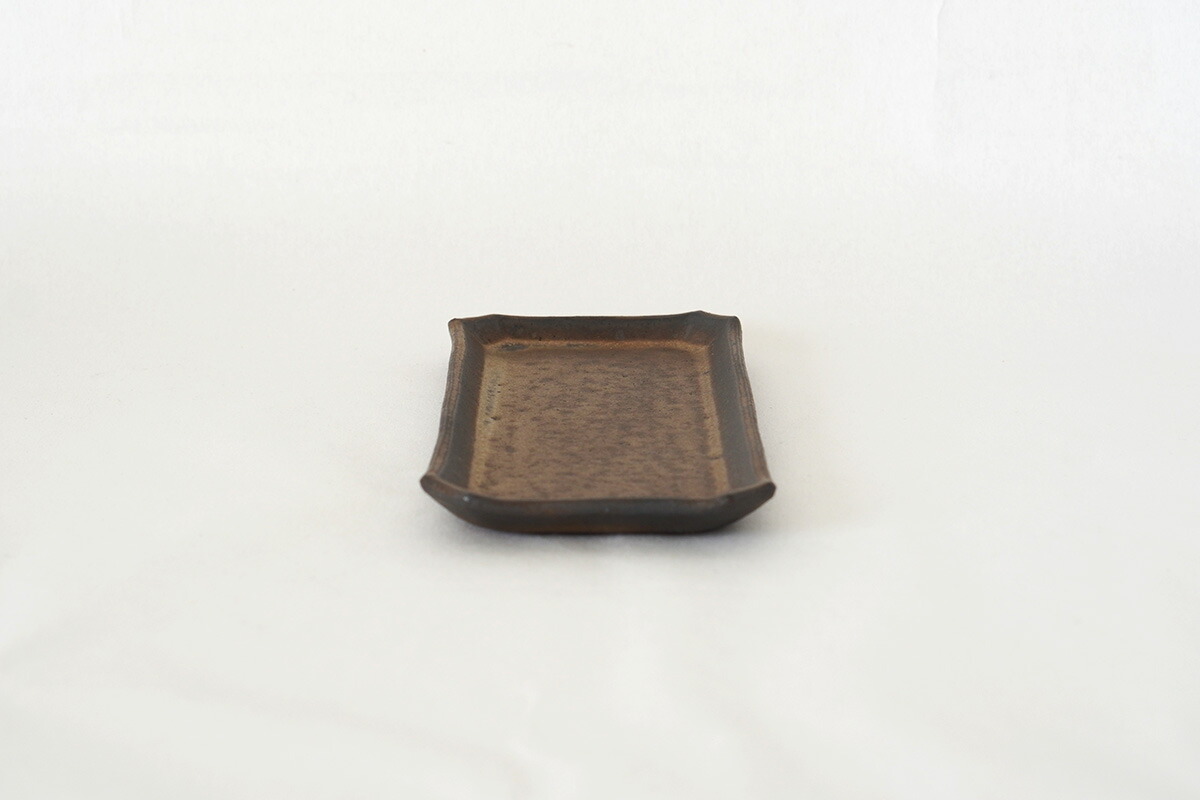 中川雅佳 ｜ 金釉 八角長角皿